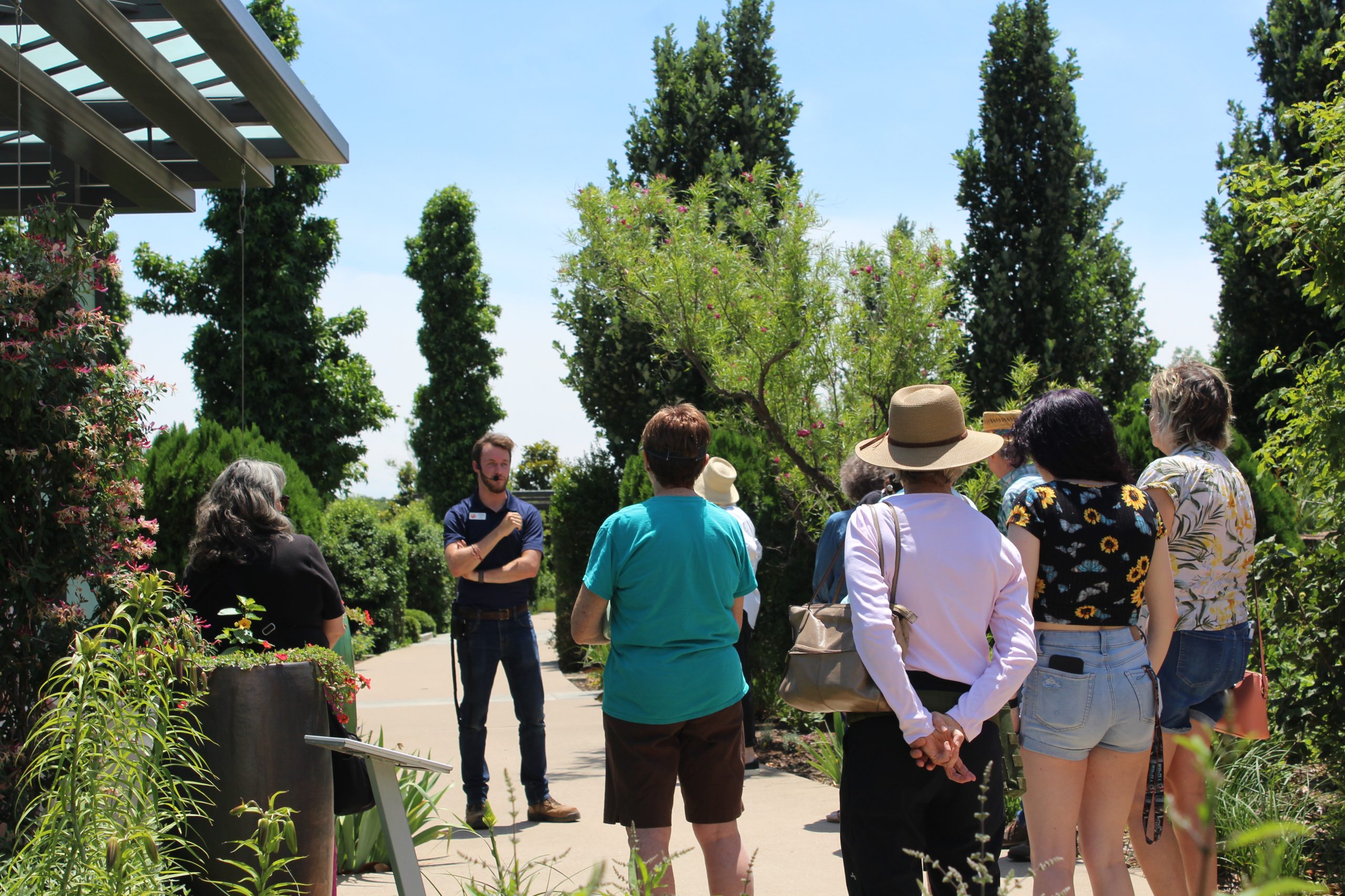 walking horticulture tour